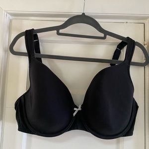 Black Teeshirt Bra